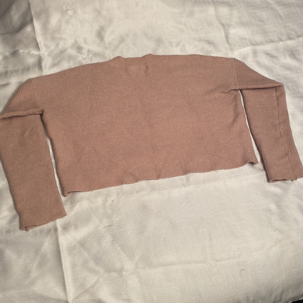 Cropped Sweater - Picture 6 of 7